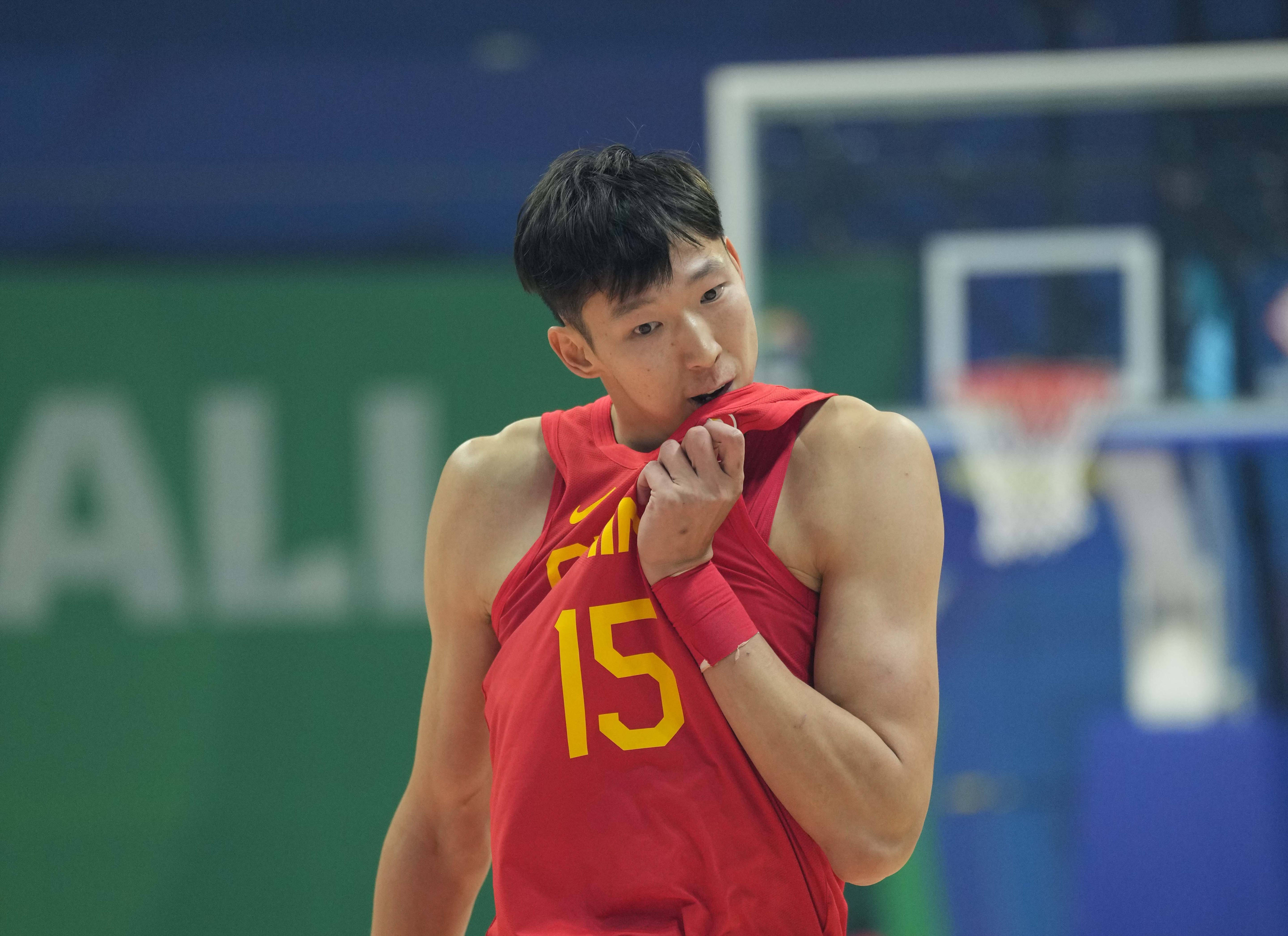 爱游戏官网-CBA常规赛今晨走向成谜；克里夫兰骑士战术微调；引发热议；年轻球员得到机会的简单介绍