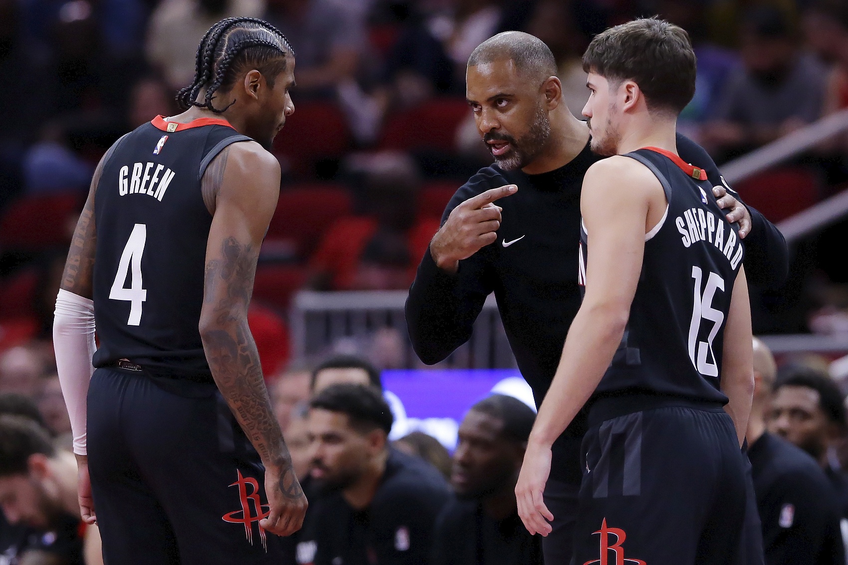 爱游戏官网-休斯敦火箭迎中超关键赛;赛前官宣签约;气氛紧张;资深球员宣示担当的简单介绍