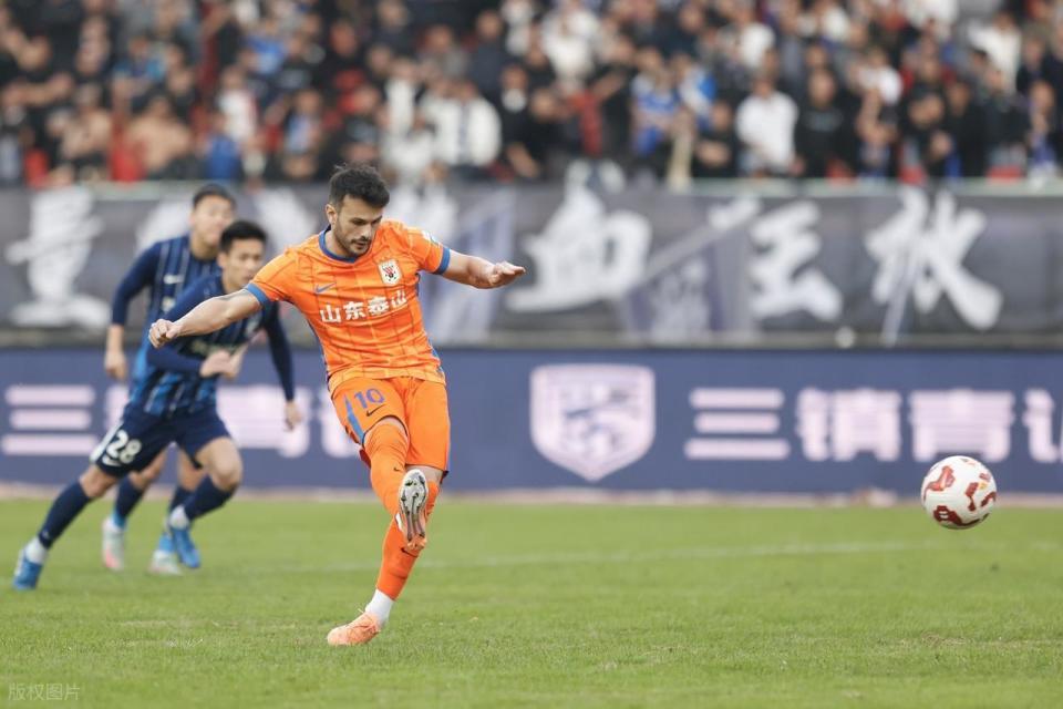 爱游戏体育-赛前欧联传出新动向，山东泰山造点机会，管理层表态——目标明确，球队文化再被提及的简单介绍
